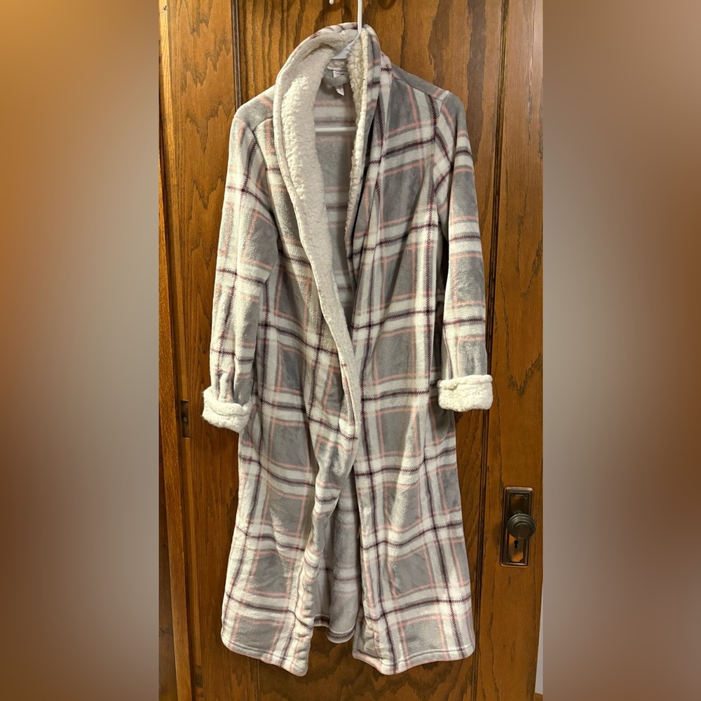 Cozy Plaid Fleece Robe